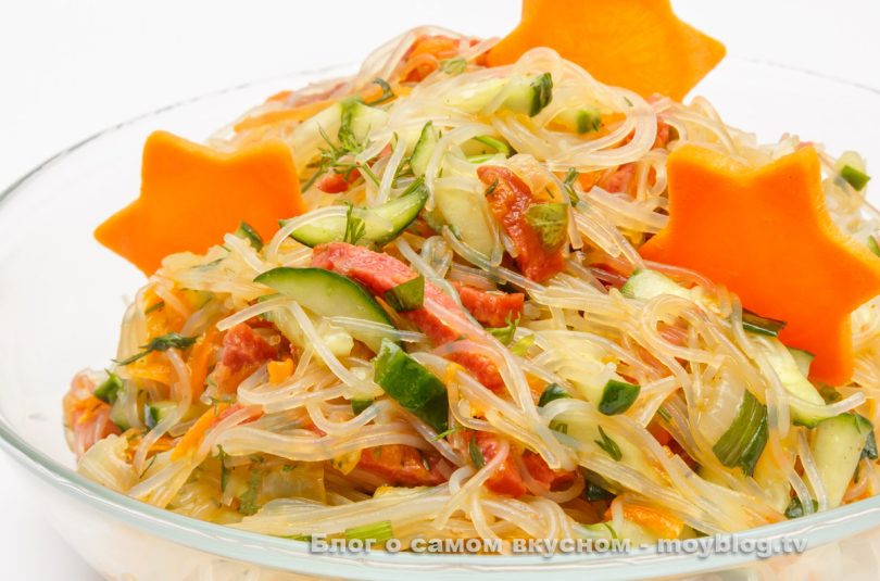 Пикантный салат с Фунчозой