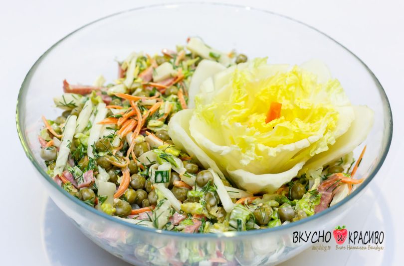Салат из пекинской капусты