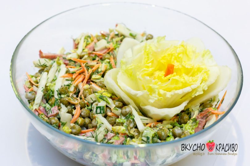 Салат из пекинской капусты