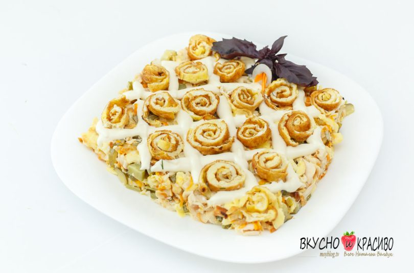 Закуска из копчёной курицы.