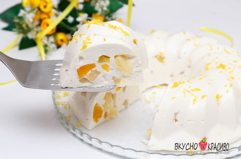Пасха с персиками, творожный десерт.