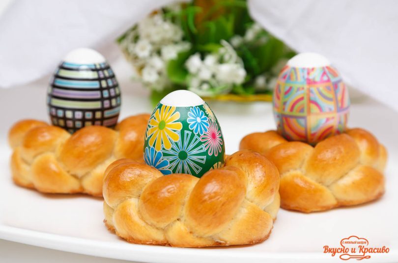 Пасхальные булочки — веночки.