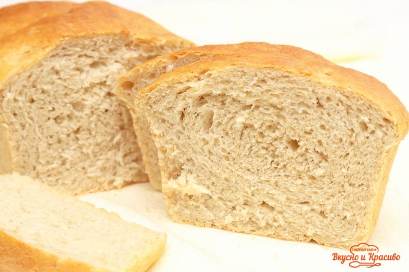Домашний хлеб с овсяными хлопьями.